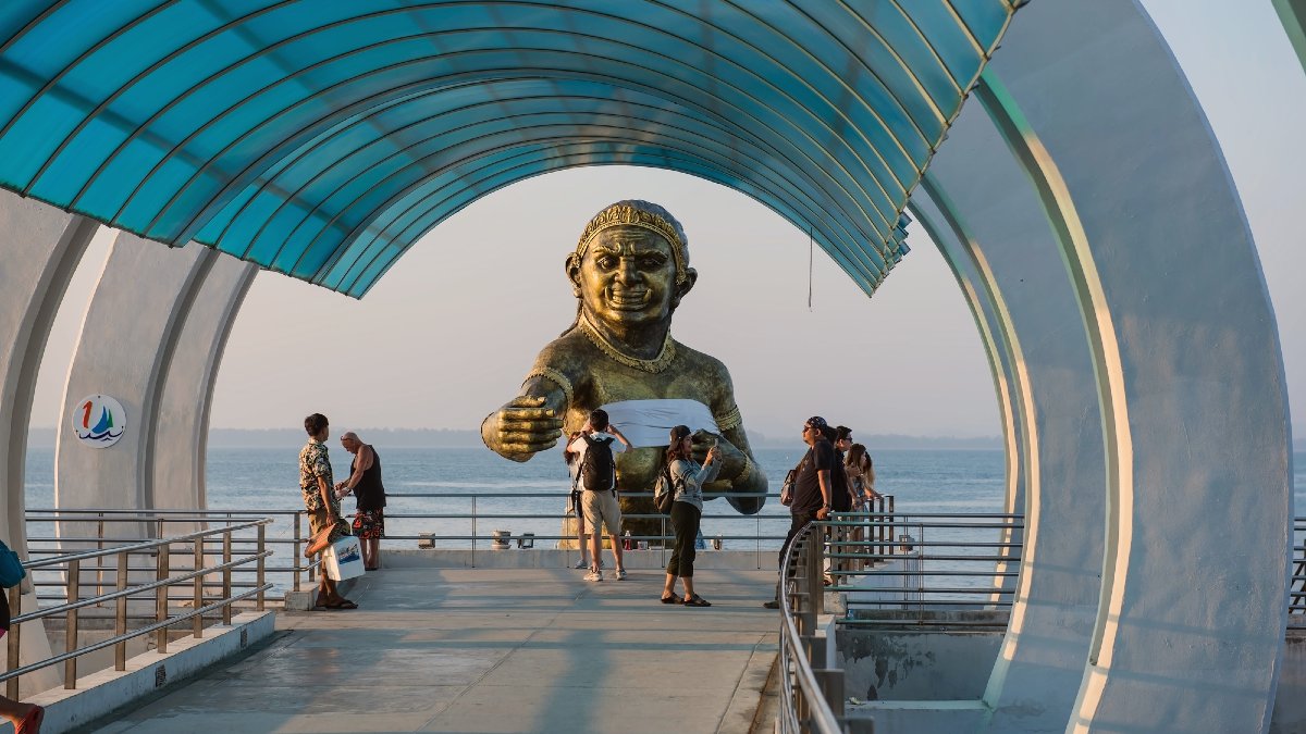 Koh Samed statue Thailandia